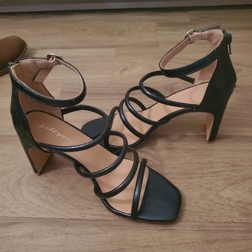 Caged Heels - Picture 4 of 8